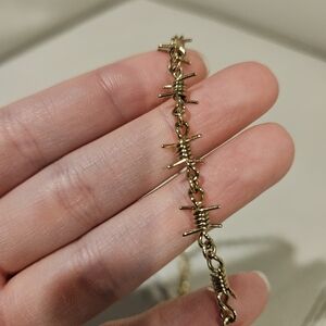 Gold Barbed Wire Choker